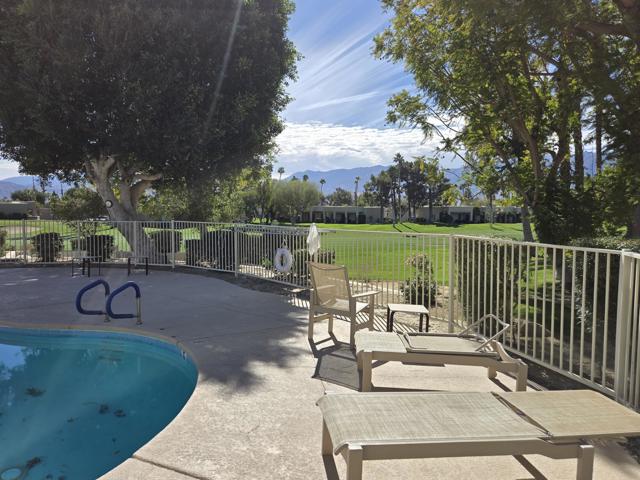 67421 N Chimayo Drive, Cathedral City CA: https://media.crmls.org/mediaz/42df6a2d-4ccb-44a1-bec5-72d1d23d5a90.jpg