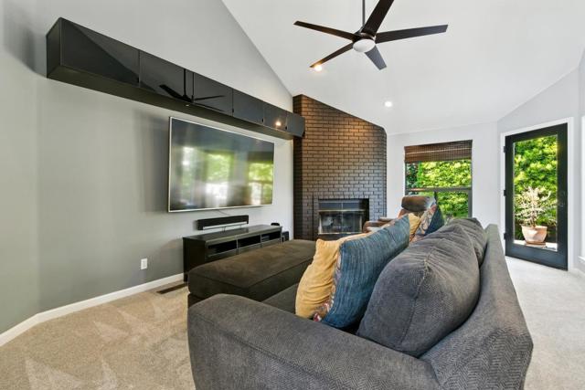 735 Georgetown Place, Gilroy CA: https://media.crmls.org/mediaz/42e06ac4-6fb5-491f-8b3e-1d6e923e3f62.jpg