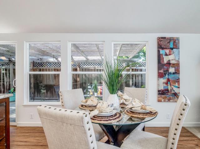 1725 Silver Glen Court, San Jose CA: https://media.crmls.org/mediaz/42e0c61b-8d90-4ffd-a707-b4403d96caeb.jpg