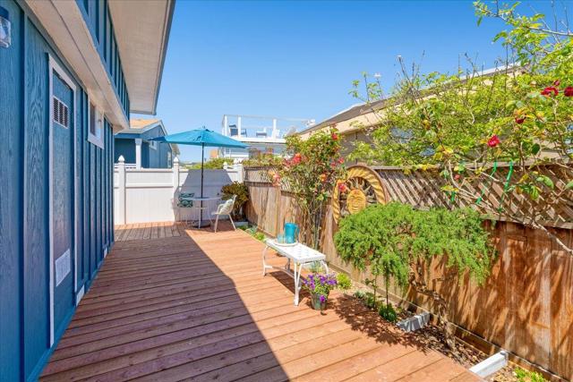 2395 Delaware Avenue, Santa Cruz CA: https://media.crmls.org/mediaz/42e1820c-852e-4e0b-961d-35a618a1916a.jpg