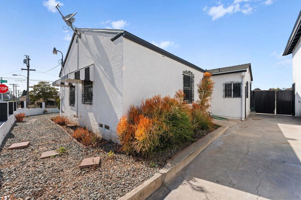 407 43rd St. - photo 4