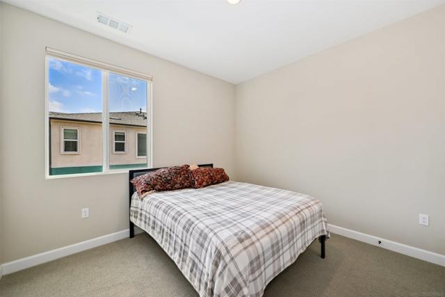 1855 Montage Ave, Chula Vista CA: https://media.crmls.org/mediaz/42e1e6f2-f545-416a-ae00-b7bb42881fbe.jpg