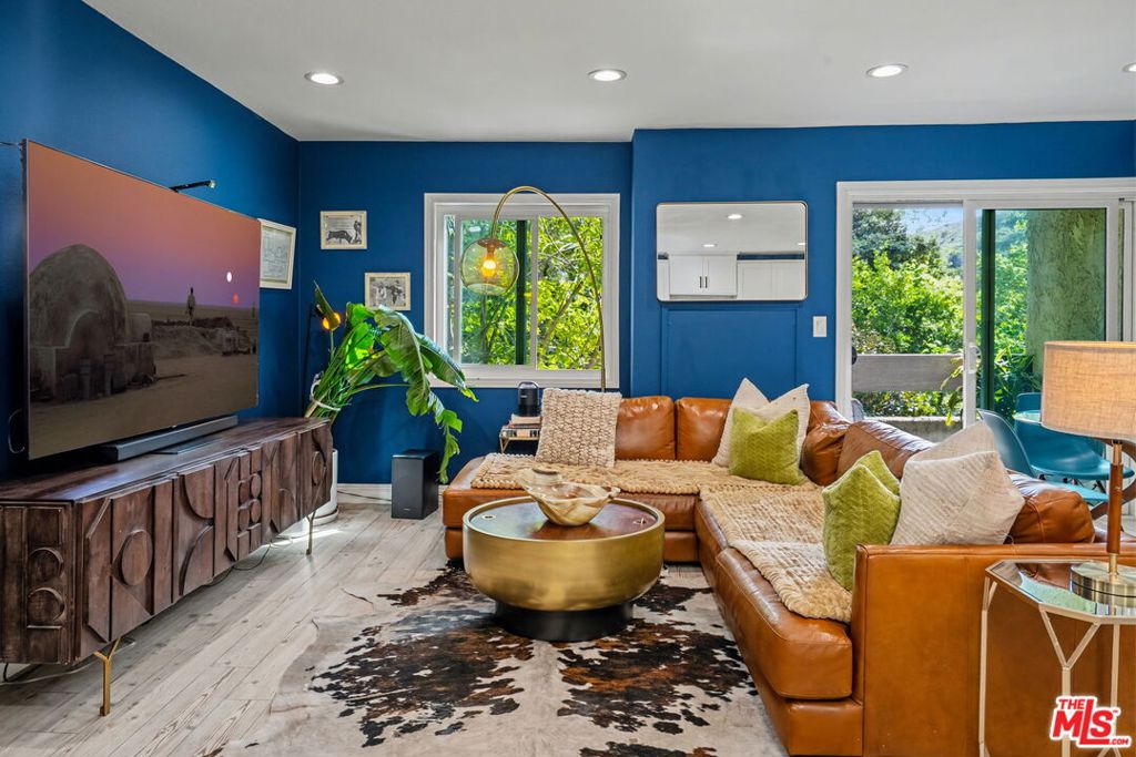 2700 Cahuenga Boulevard #1203