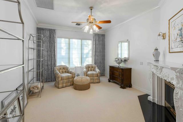 2300 Weybridge Drive, Bakersfield CA: https://media.crmls.org/mediaz/42e48d10-704f-4295-98bc-d8fc99c7940b.jpg