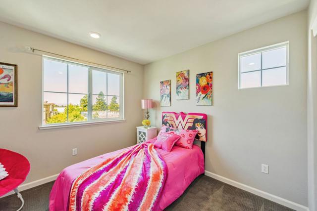 25899 Dollar Street, Hayward CA: https://media.crmls.org/mediaz/42e59f32-dd6e-40b7-b3a0-f5fb1aed8057.jpg