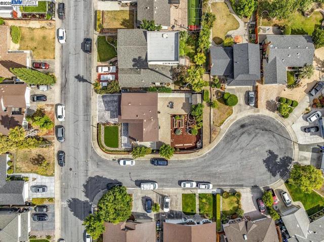 48346 Cottonwood St, Fremont CA: https://media.crmls.org/mediaz/42e5a88b-f7c0-42f2-a8d1-9f1ba889fadc.jpg