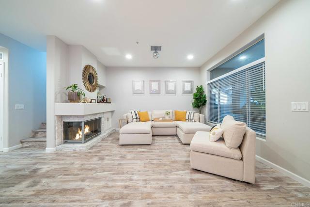 Detail Gallery Image 13 of 48 For 12604 Carmel Country Rd #17,  San Diego,  CA 92130 - 2 Beds | 2/1 Baths