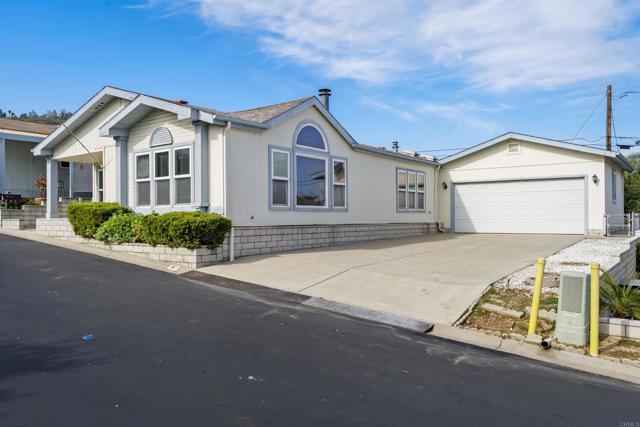 Detail Gallery Image 2 of 23 For 909 Richland Rd Spc 50,  San Marcos,  CA 92069 - 3 Beds | 2 Baths