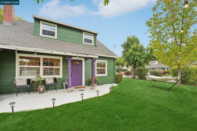 1364 Cobblestone Ct, Concord CA: https://media.crmls.org/mediaz/42ea0fd8-1e03-468c-a3c0-34e5780602ac.jpg