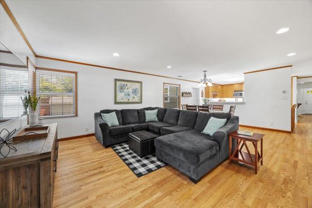 157 Mclellan Avenue, San Mateo CA: https://media.crmls.org/mediaz/42eab940-e46e-4522-bff6-44835ec352ed.jpg