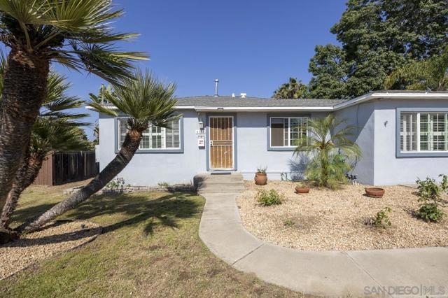 4033 Loma Alta Dr, San Diego CA: https://media.crmls.org/mediaz/42eaf6ca-bb08-4765-b720-a39581350ee6.jpg