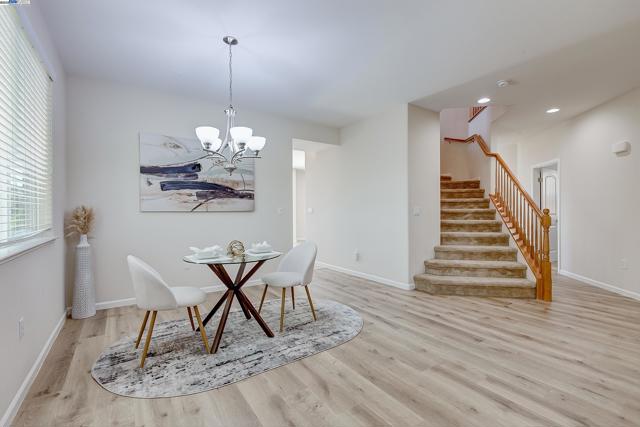 2528 AMANTEA WAY, Dublin CA: https://media.crmls.org/mediaz/42eb6dc7-8133-440b-9707-0b3e61fd6252.jpg