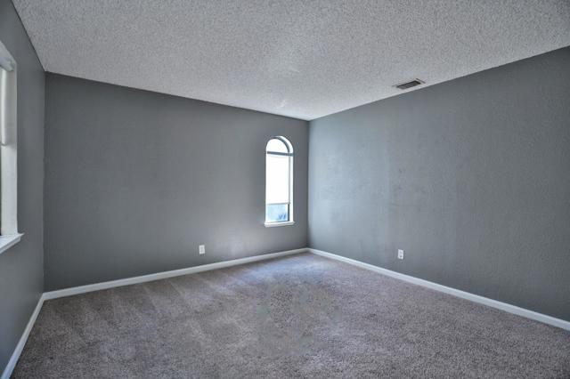 5829 San Juan Avenue, Citrus Heights CA: https://media.crmls.org/mediaz/42eb7016-65e6-4e80-b5a9-714c79a162e7.jpg