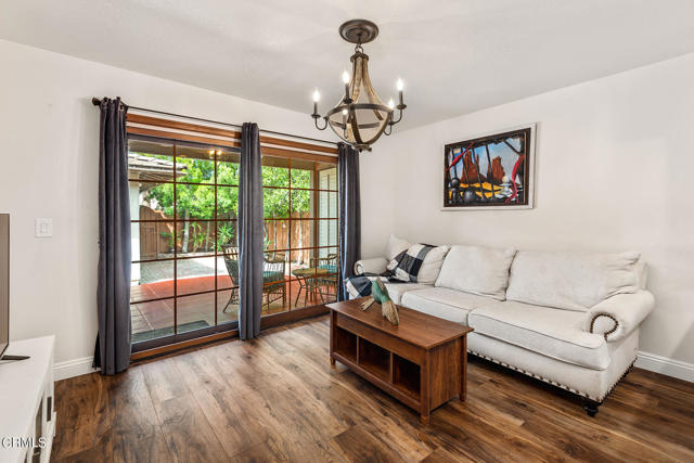 Detail Gallery Image 12 of 28 For 1129 Glenbridge Cir, Westlake Village,  CA 91361 - 2 Beds | 2 Baths