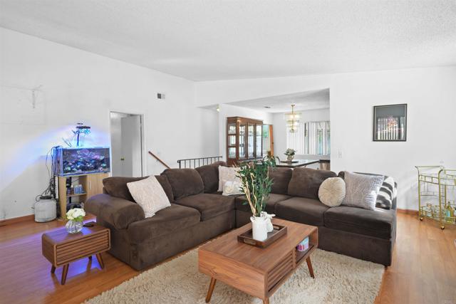 Detail Gallery Image 5 of 33 For 5088 Elkhart St, San Diego,  CA 92105 - 3 Beds | 2 Baths