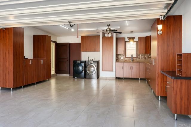 1453 Gustavo Street, El Cajon CA: https://media.crmls.org/mediaz/42edabc1-60f7-494e-8d0c-7e06fef23c33.jpg