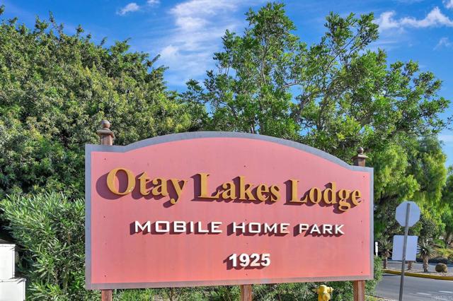 1925 OTAY LAKES RD, Chula Vista CA: https://media.crmls.org/mediaz/42edbb12-45d8-4648-83a9-6ae26a2491ec.jpg