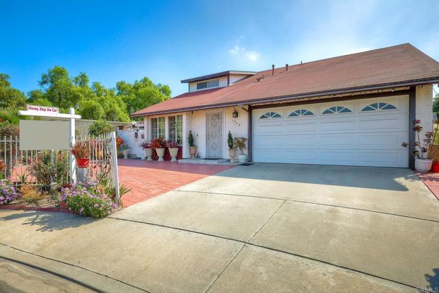 Detail Gallery Image 3 of 28 For 1965 Galvez Ct, San Diego,  CA 92154 - 6 Beds | 3 Baths