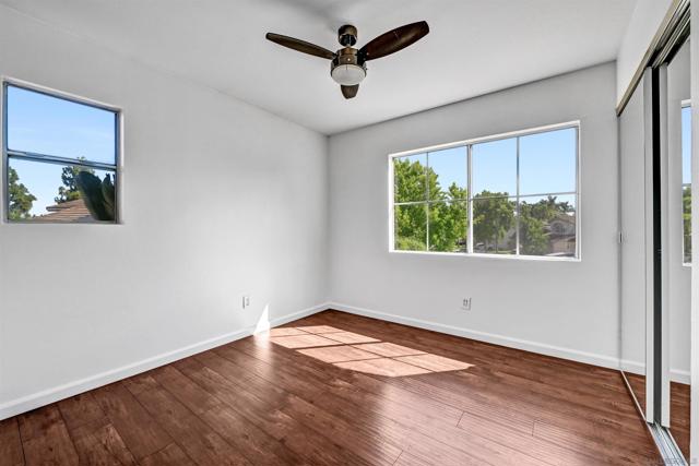 4871 Seascape Dr, Oceanside CA: https://media.crmls.org/mediaz/42eedaf9-6cc9-43fa-8fab-c471e8562b86.jpg