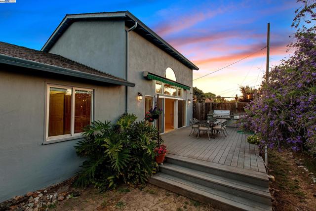 3171 Verdant Way, San Jose CA: https://media.crmls.org/mediaz/42ef1f45-8682-4b87-8469-b0e6044fd9ea.jpg