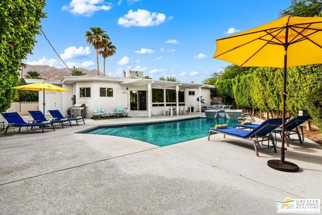 2324 N Girasol Avenue, Palm Springs, CA 92262