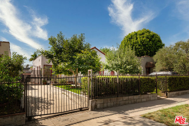 Image 3 for 3024 Sunnynook Dr, Los Angeles, CA 90039