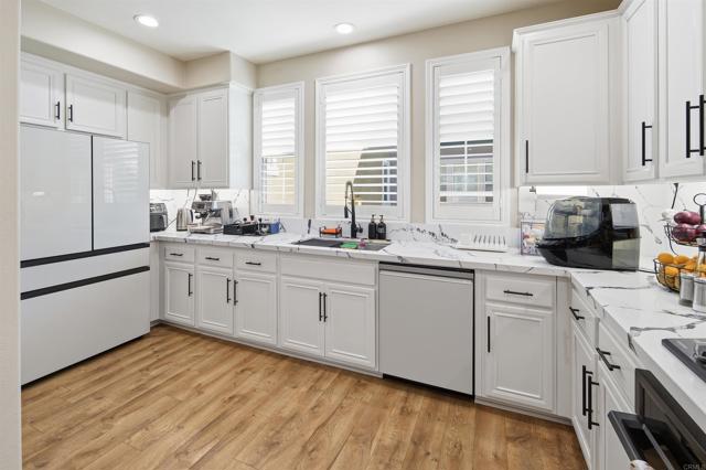 Detail Gallery Image 9 of 31 For 34 via Sovana, Santee,  CA 92071 - 2 Beds | 2/1 Baths