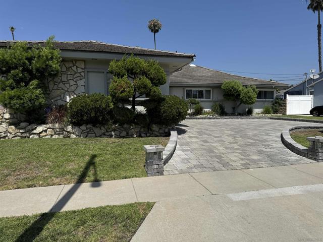 6005 Sherbourne Dr, Los Angeles, California 90056, 4 Bedrooms Bedrooms, ,3 BathroomsBathrooms,Single Family Residence,For Sale,Sherbourne Dr,240016510SD