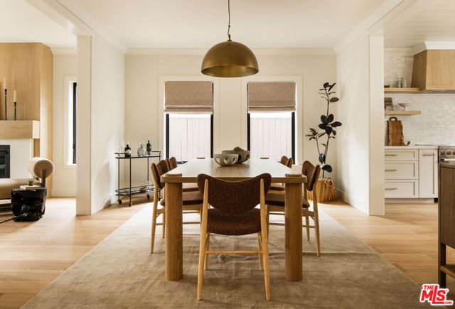 1456 Hepner Avenue, Los Angeles CA: https://media.crmls.org/mediaz/42f0ce79-12f4-4611-9a88-d13d66bdd9d2.jpg