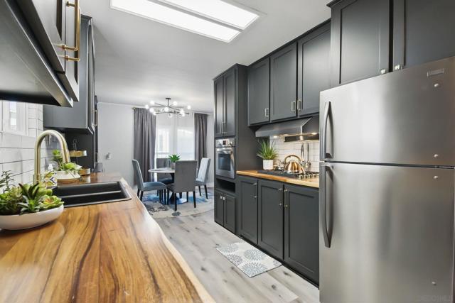 525 W El Norte, Escondido CA: https://media.crmls.org/mediaz/42f2def6-871e-43f8-ada4-96e24493c51c.jpg