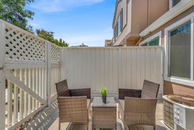 6901 Rodling Drive, San Jose CA: https://media.crmls.org/mediaz/42f2eaab-36d5-4732-ab9d-f75613ad979f.jpg