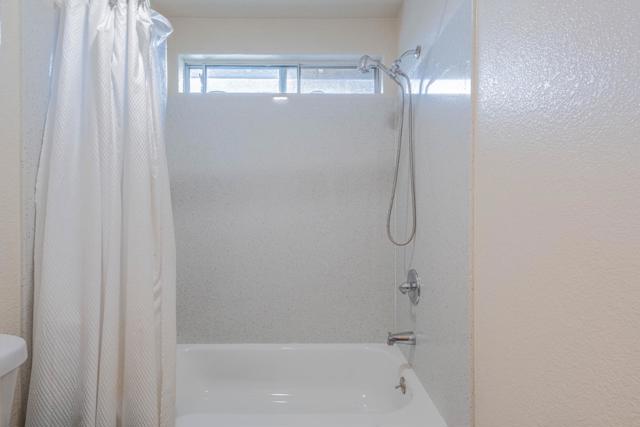 1454 Madrone Drive, Salinas CA: https://media.crmls.org/mediaz/42f367ac-55cc-483b-b606-a16ad44e0d11.jpg