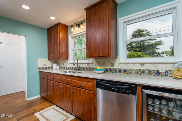 Detail Gallery Image 15 of 46 For 5148 Angeles Crest Hwy, La Canada Flintridge,  CA 91011 - 3 Beds | 2 Baths