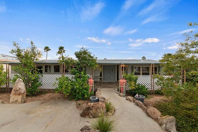 74711 Dillon Road, Desert Hot Springs CA: https://media.crmls.org/mediaz/42f452f2-1f5e-4ca3-8199-1dabcfaee63a.jpg