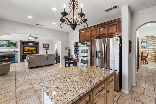 Detail Gallery Image 19 of 51 For 31912 via Santa Elena, Winchester,  CA 92596 - 5 Beds | 4 Baths