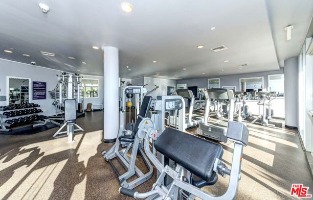 629 Traction Avenue, Los Angeles CA: https://media.crmls.org/mediaz/42f4f660-dcac-4ba5-ad90-aa0bee9b0629.jpg