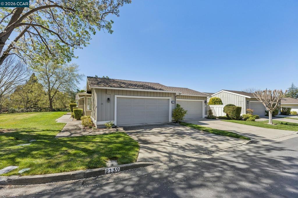 2137 Presidio Ct