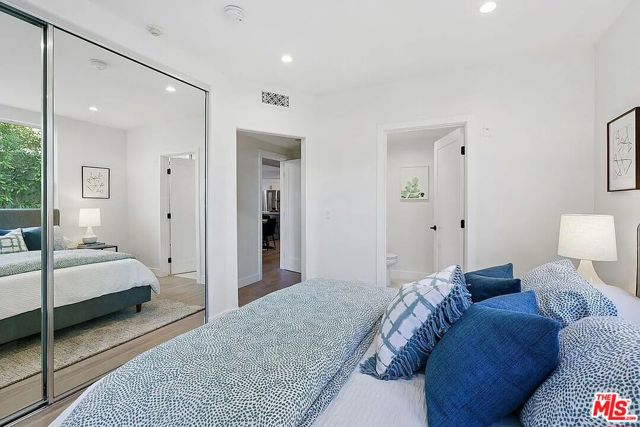 842 11th Street photo 15