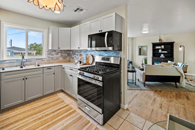 1524 Luxton Street, Seaside CA: https://media.crmls.org/mediaz/42f5ee6b-6e63-4bc9-a58a-4407cfb9dd00.jpg