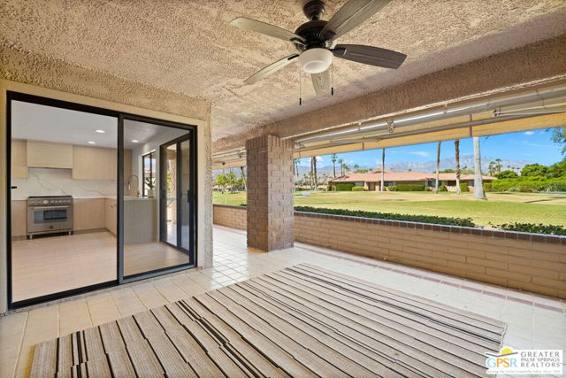6 Joya Drive, Palm Desert CA: https://media.crmls.org/mediaz/42f63e36-0f05-4bde-acd1-18ab3bd661f5.jpg