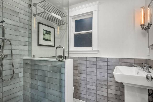 1403 N Orange Grove Avenue, West Hollywood CA: https://media.crmls.org/mediaz/42f673e9-b64e-4f8c-836b-a5add82def5a.jpg