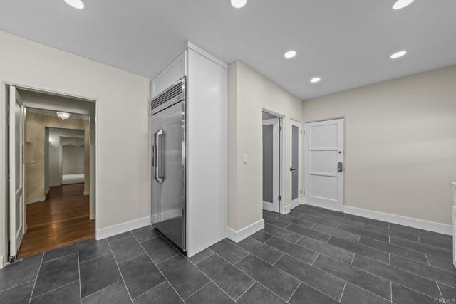 Detail Gallery Image 13 of 57 For 4811 E Alder Dr, San Diego,  CA 92116 - 5 Beds | 4 Baths