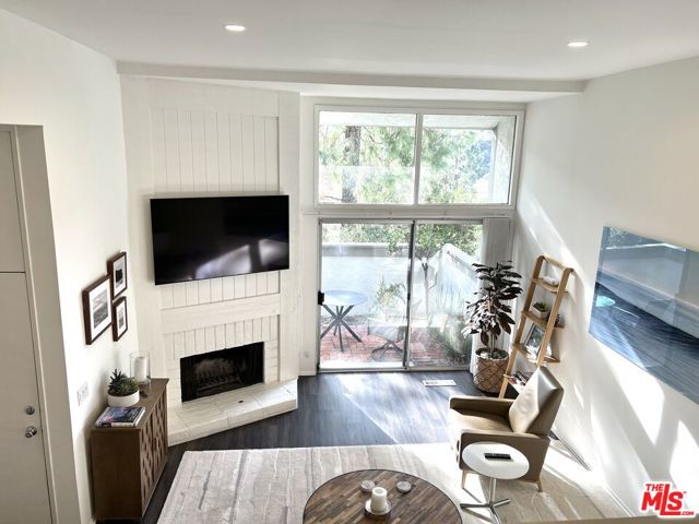 Drew Fenton | 17156 Palisades Circle Pacific Palisades CA | MLS: 7335827