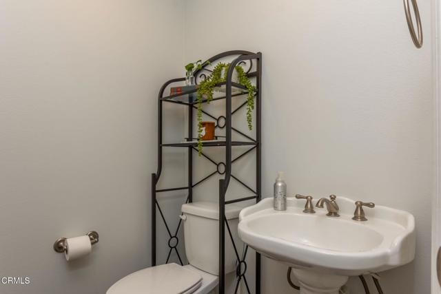 Detail Gallery Image 16 of 34 For 4545 via Del Sol, Camarillo,  CA 93012 - 3 Beds | 3/1 Baths
