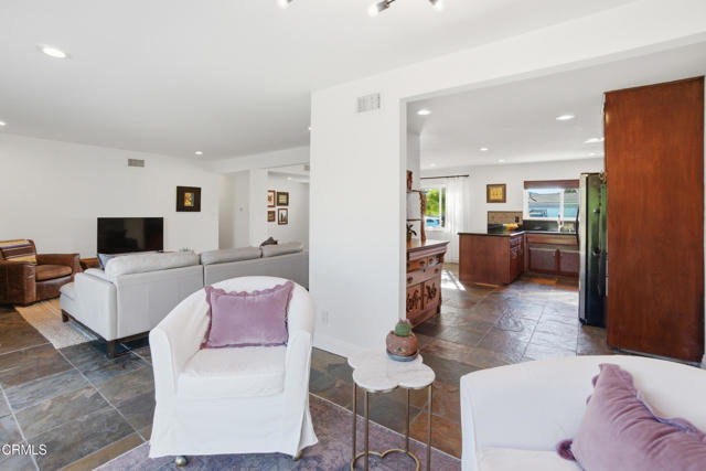 Detail Gallery Image 27 of 61 For 180 Cathy Dr, Newbury Park,  CA 91320 - 4 Beds | 2 Baths