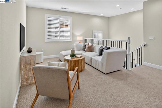 7829 Ridgeline Place, Dublin CA: https://media.crmls.org/mediaz/42f875ec-14b1-4d26-9b72-db6a0c393bf8.jpg