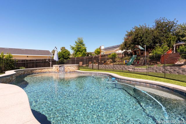 23849 Gymkhana RD, Ramona CA: https://media.crmls.org/mediaz/42f88d53-0b61-401e-b1be-1c388e7bffb2.jpg