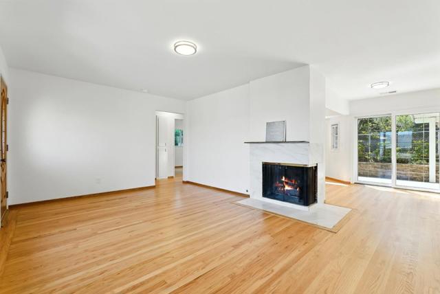271 41st Avenue, San Mateo CA: https://media.crmls.org/mediaz/42f8d851-5850-41b8-9f9f-a42d1197755b.jpg