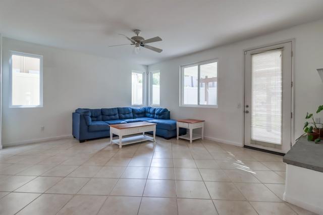 32411 Cassino Court, Temecula CA: https://media.crmls.org/mediaz/42f9acff-4821-4e47-8448-942c9087bd73.jpg