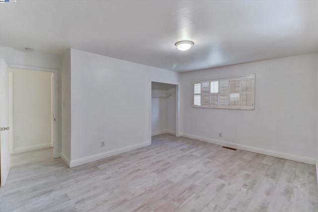 3524 Longview Rd, Antioch CA: https://media.crmls.org/mediaz/42fae4da-1081-4800-84c2-2cb85903644a.jpg